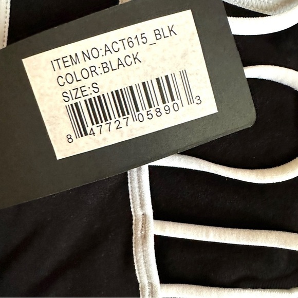NWT Criss Cross Back High Impact Sports Bra Black & White Size S - Picture 7 of 9